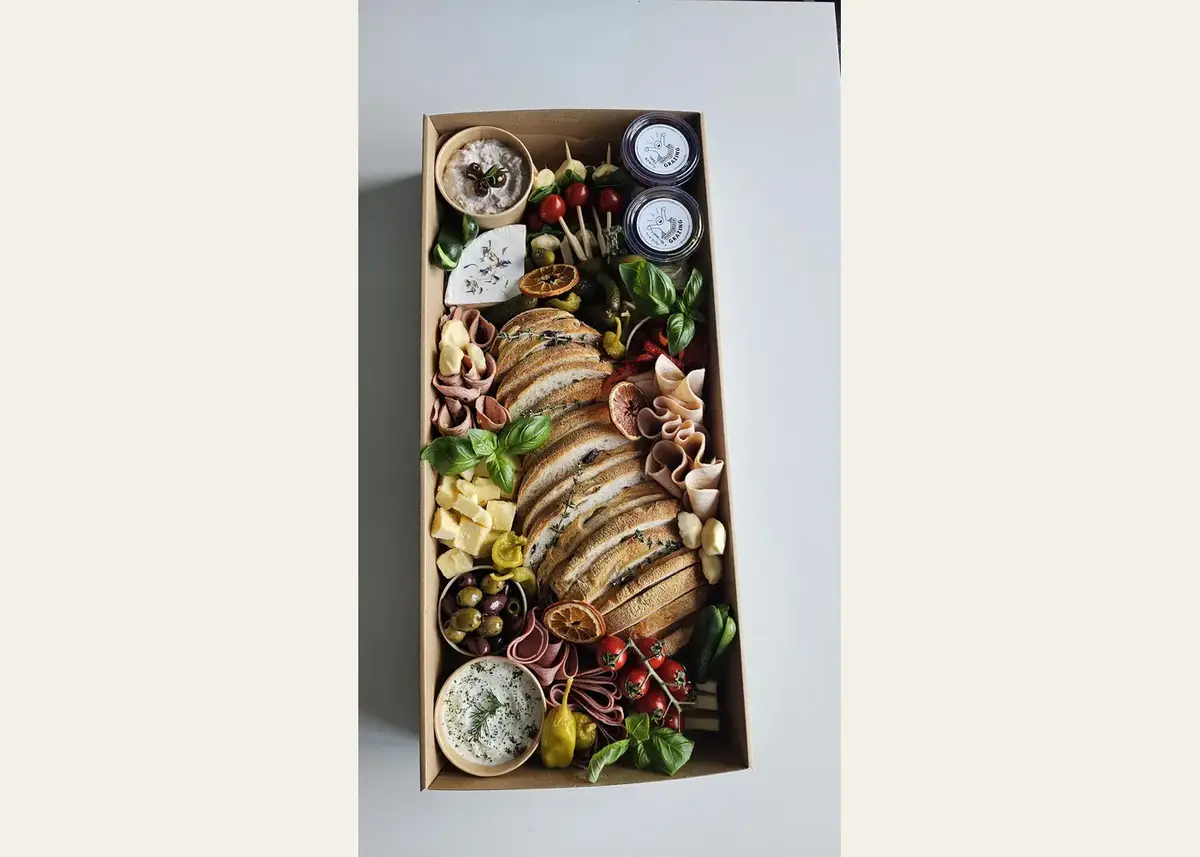 Mediterranean box presentation 2