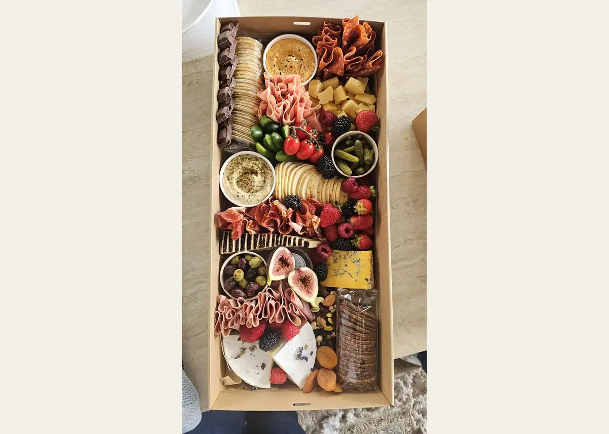 Mediterranean box presentation 3