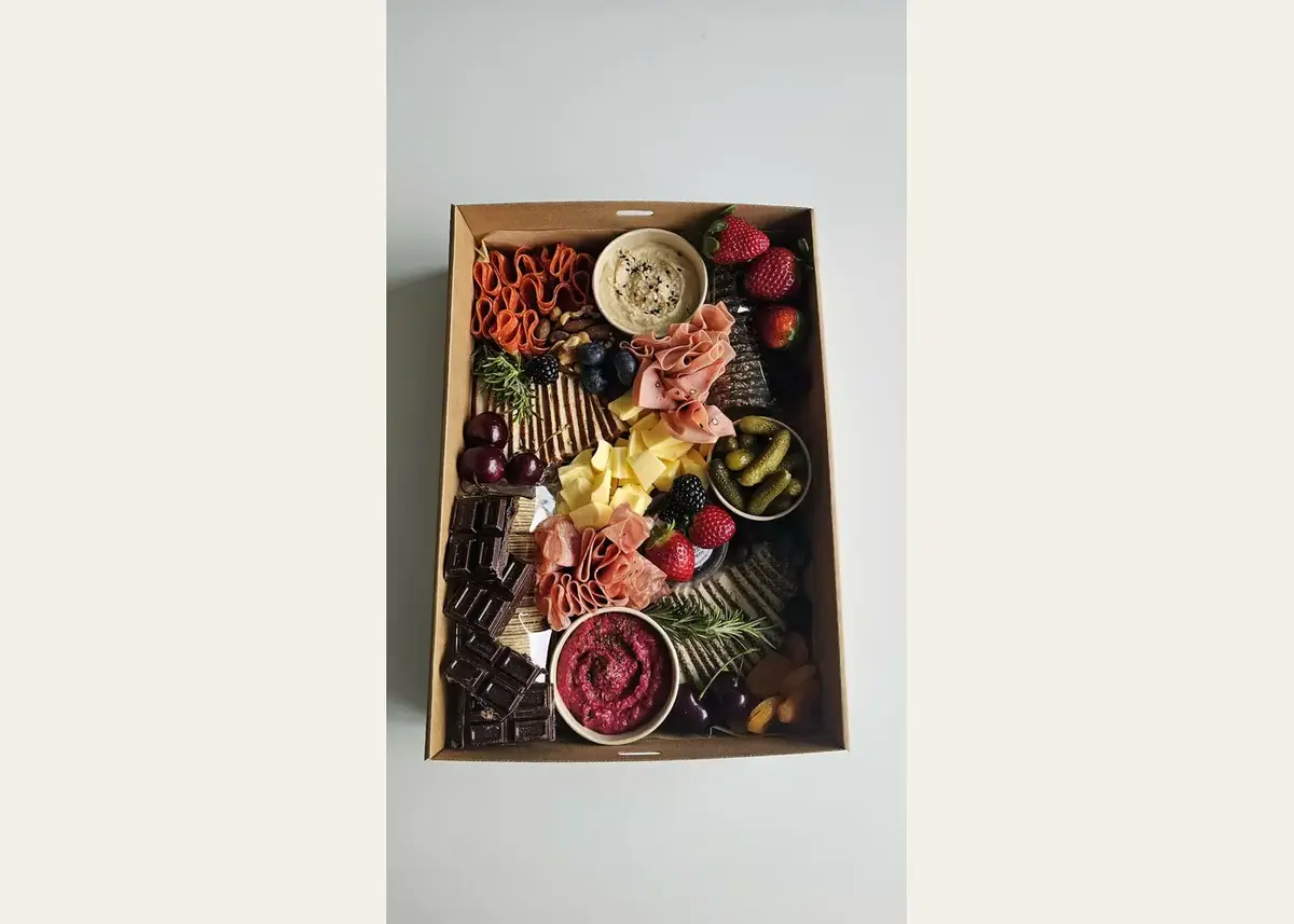 Medium grazing box presentation 3
